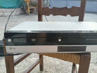 Reproductor DVD LG y VHS Daewoo