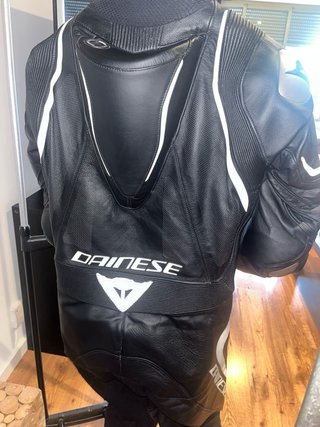 Mono de moto cuero Dainese Tosa