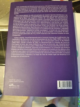 Compendio de derecho de la persona y del patrim...