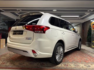 Mitsubishi Outlander 2.4 PHEV 2019