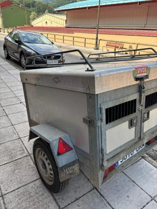Remolque perros caza