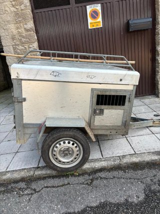 Remolque perros caza