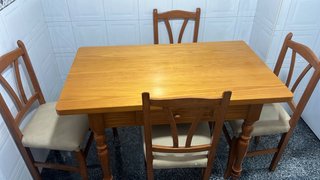 Conjunto mesa y 4 sillas comedor madera