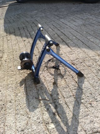 Rodillo Ciclismo MINOURA Mag 850