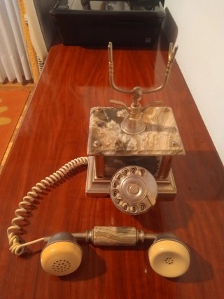 Teléfono Vintage Italiano Oro y Multicolor