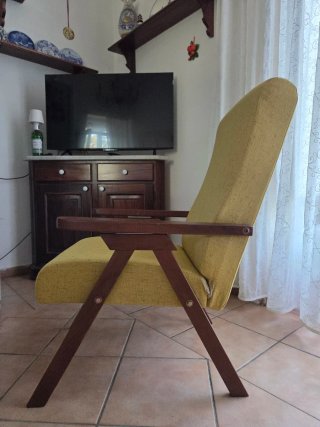 Poltrona relax, regolabile, in legno