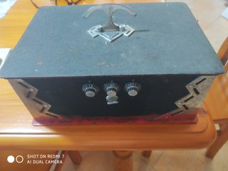 Caja fuerte antigua decorativa