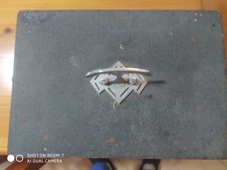 Caja fuerte antigua decorativa