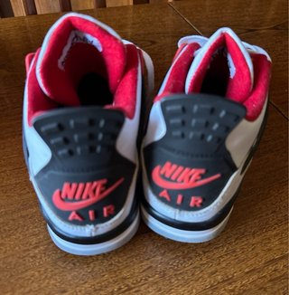 Zapatillas Jordan 4 Blancas Rojas