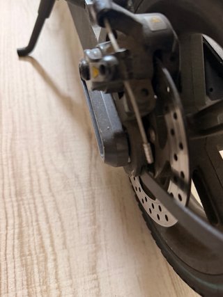 Patinete Xiaomi: frenos y ruedas nuevos