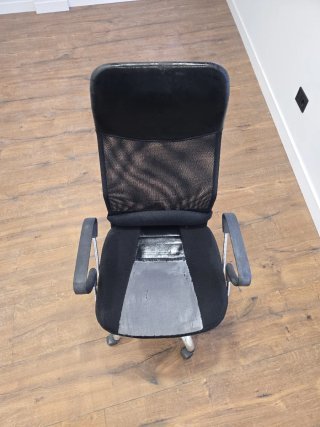 Silla de oficina con ruedas
