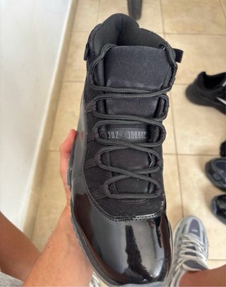 Jordan 11 Negro/Gris