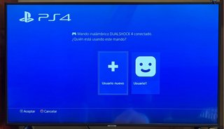 PS4 Slim 1TB + 2 Mandos + Cables