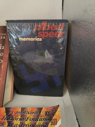 Libros variados 25€ UNIDAD