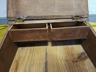 ANTIGUO ESCRITORIO DE SOBREMESA DE MADERA
