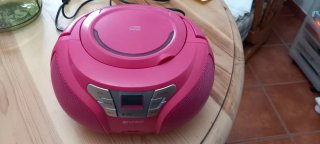 Radio Portátil Rosa con USB