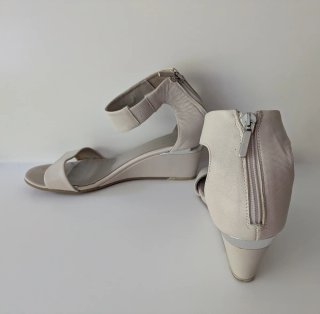 Sandalias Champane y Plata con cremallera atrás
