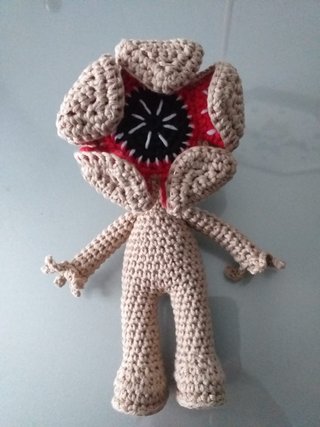 Muñeco Demogorgon Amigurumi Crochet