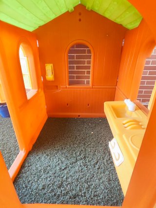 Casa de plástico para jugar