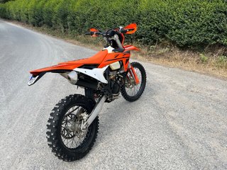 KTM 250 EXC-F 2024 Enduro Moto