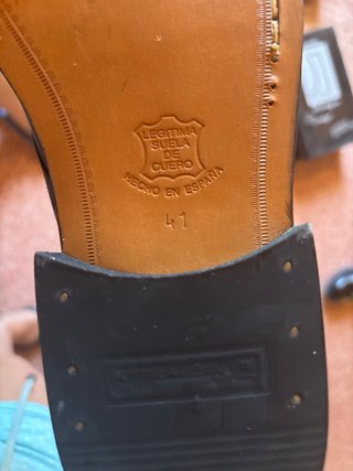 Zapatos de vestir negros con hebilla