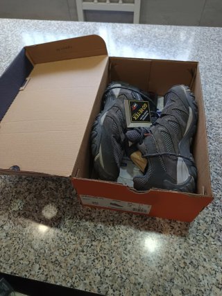 Deportivas Merrell Trekking Gris