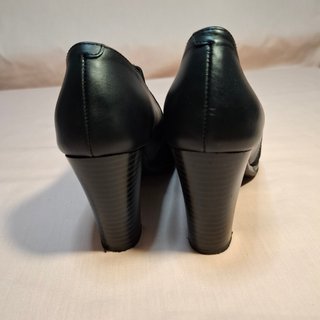 Zapatos de tacón negros Chamby