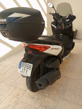 Yamaha Xmax Maxi Scooter 400
