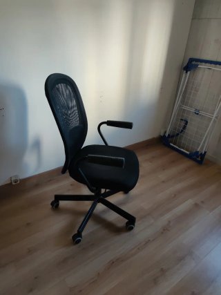 Silla de oficina Ikea negra