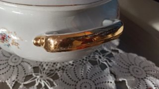 Sopera antigua porcelana dorada