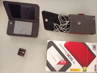 Nintendo 3DS XL Negra/Roja + Accesorios