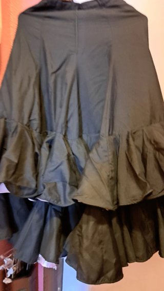 Traje Flamenca Negro y Rojo Falda y Cuerpo