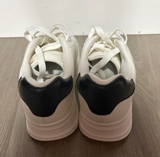 Zapatillas blancas hombre
