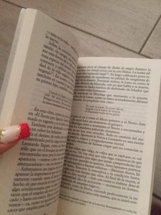 Bodas de Sangre (Letras Hispanicas) (Spanish Ed...