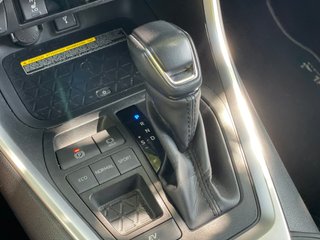 Toyota Rav4 2.5l 220H Feel!