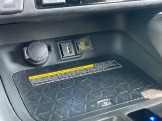 Toyota Rav4 2.5l 220H Feel!