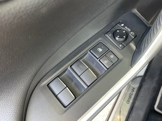 Toyota Rav4 2.5l 220H Feel!