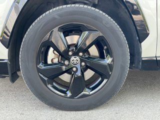 Toyota Rav4 2.5l 220H Feel!