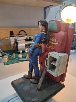Figura Fallout Lucy impresión 3d