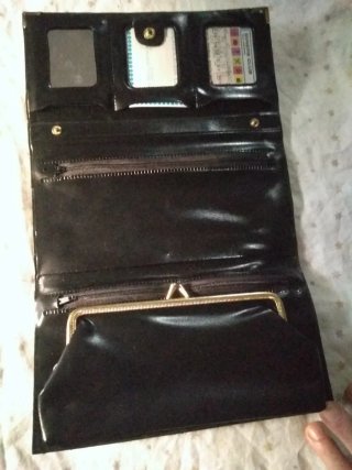Monedero negro efecto piel