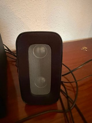 Altavoces Philips Negros y Plateados