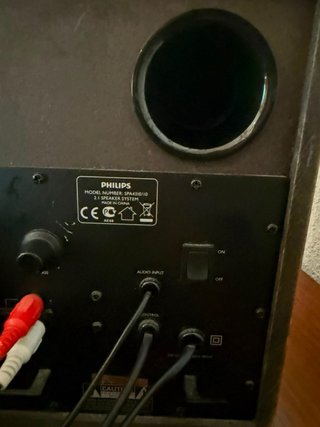 Altavoces Philips Negros y Plateados