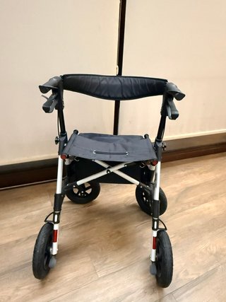 Andador Kmina 4x4 Casi Nuevo