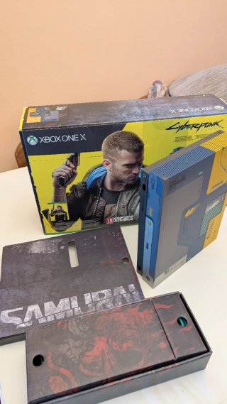 Xbox One X Cyberpunk 2077 Special Edition