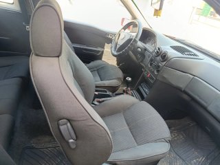 Alfa Romeo 145 jtd único dueño pocos km