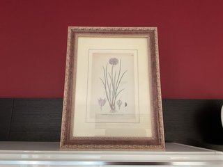 Quadro floreale con cornice in legno