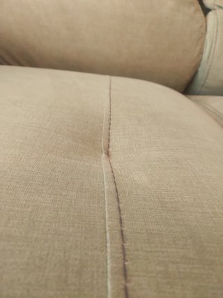 Sofá verde biplaza extraíble y reclinable + 2 pufs