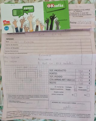 Sofá verde biplaza extraíble y reclinable + 2 pufs
