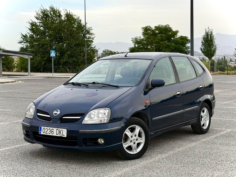 Nissan Almera 2005 - foto 1