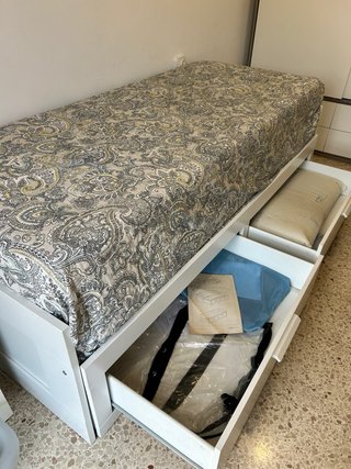 Cama doble Brimnes Ikea con cajones